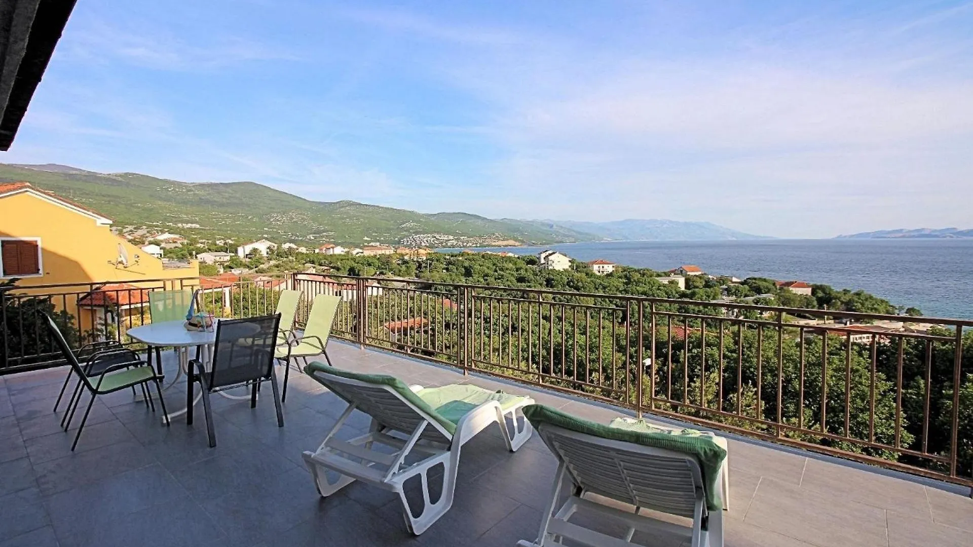 Wunderschoenes Ferienhaus In Povile Mit Garten, Terrasse Und Grill Und Meerblick Prázdninový dům